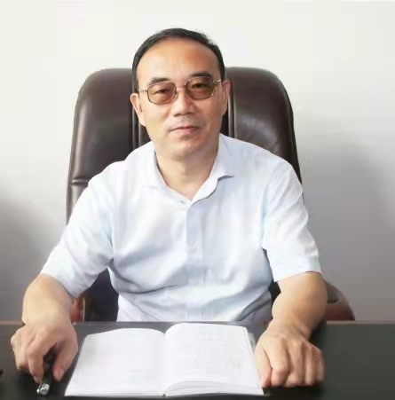 濮陽市第一高級中學(xué) 校長 蘇東升.jpg